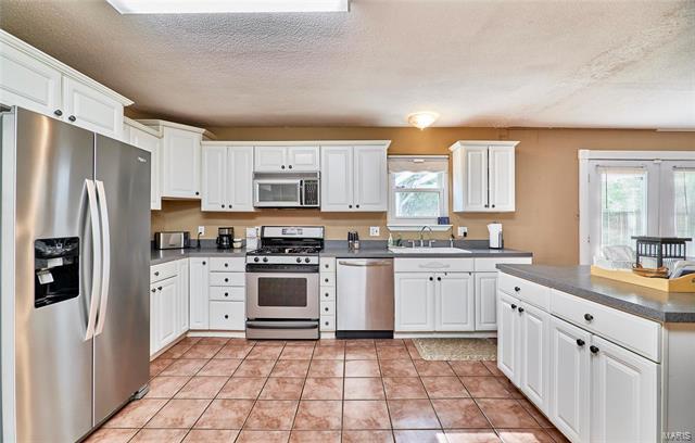 Building Photo - 708 Whitewillow Ln