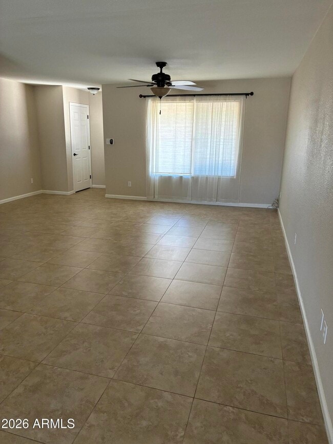 Building Photo - 2058 E Fremont Dr