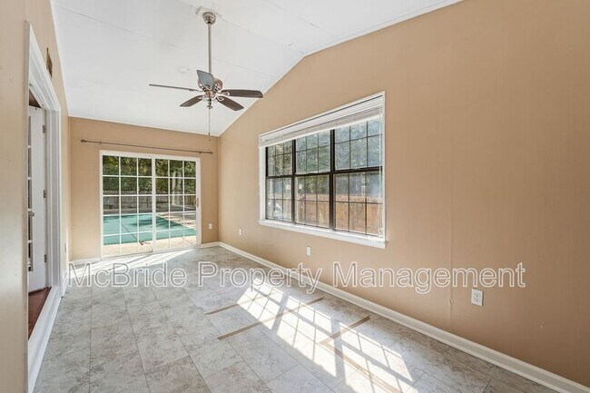Building Photo - 539 Hunterdale Rd