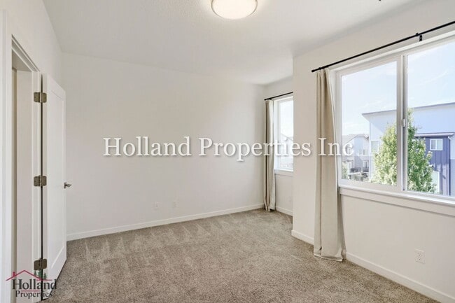 Building Photo - 12430 SW 171st Terrace