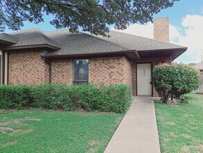 Building Photo - 3917 St Christopher Ln