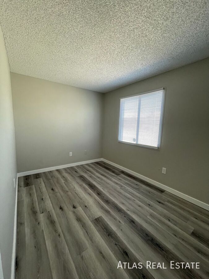 Building Photo - 13641 N 36th St