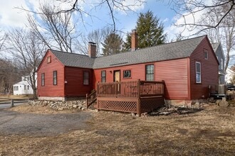 Building Photo - 25 Elm St