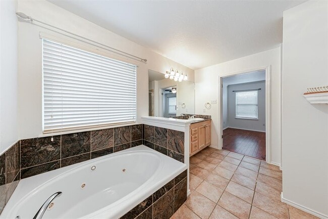 Building Photo - 7417 Peabody Dr