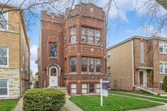 Building Photo - 1838 Kenilworth Ave