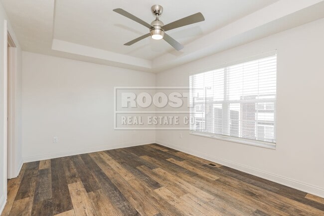 Building Photo - 2 Bed 1.5 Bathroom Condo Available in Springfield