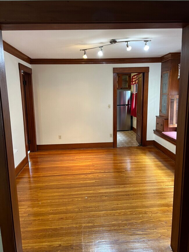 Building Photo - 204 Genesee Park Blvd