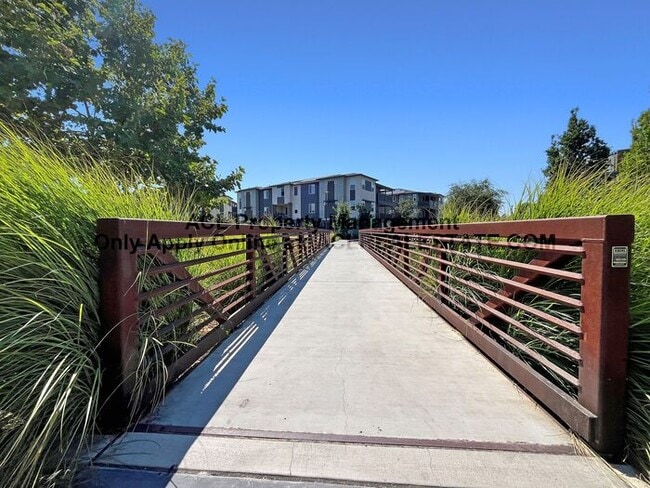 Building Photo - Modern 4-Bedroom Home with Solar, EV Charg...