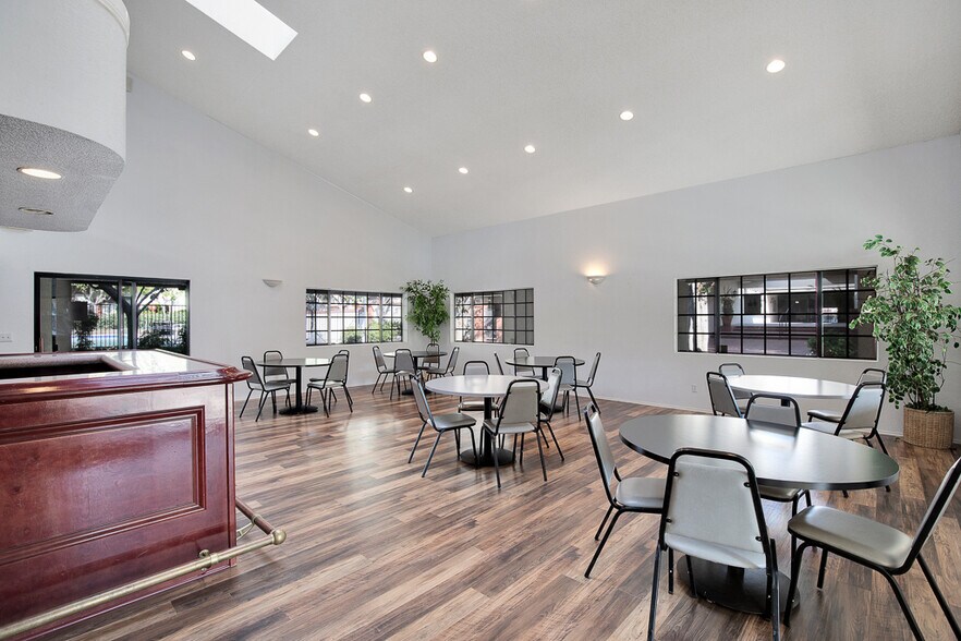 Clubhouse - 10201 Mason Ave