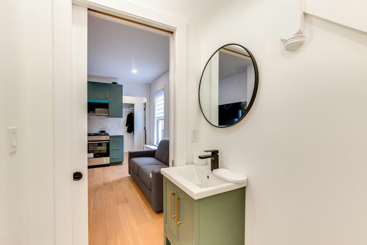 Building Photo - 1032 McLean Ave