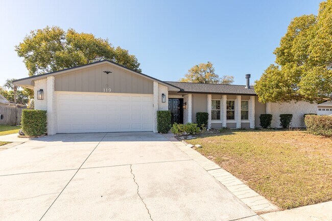 Building Photo - Beautiful POOL home in Longwood in LOCATION, LOCATION, LOCATION!