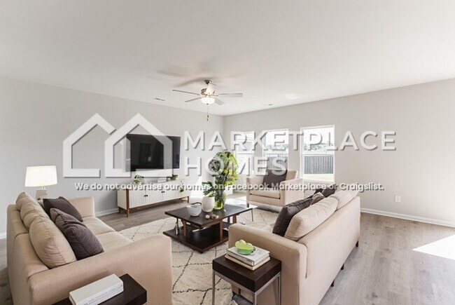 Building Photo - 4107 River Bend Rd