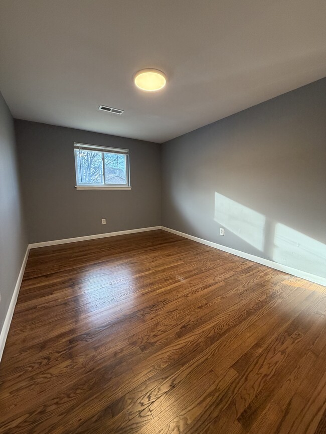 Building Photo - Clifton Place