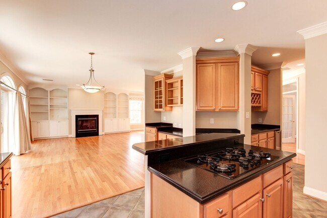 Building Photo - Lovely and Sought After Home for Rent in t...