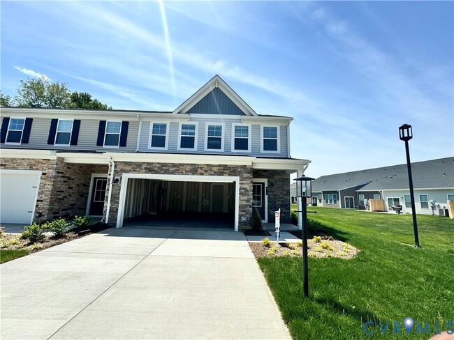 Building Photo - 670 Brookwood Glen Terrace