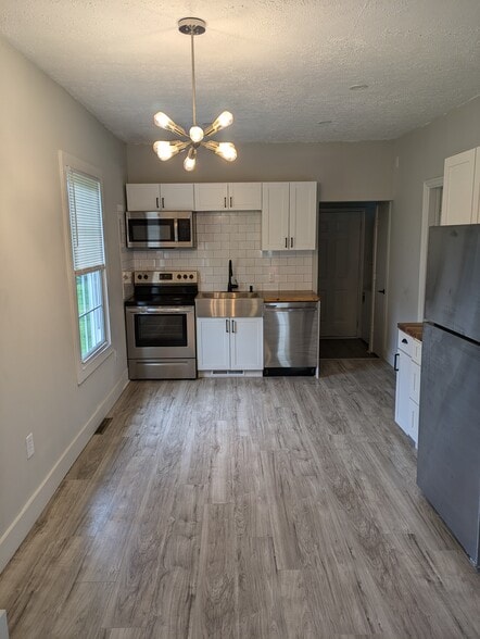 Kitchen - 1613 13th St