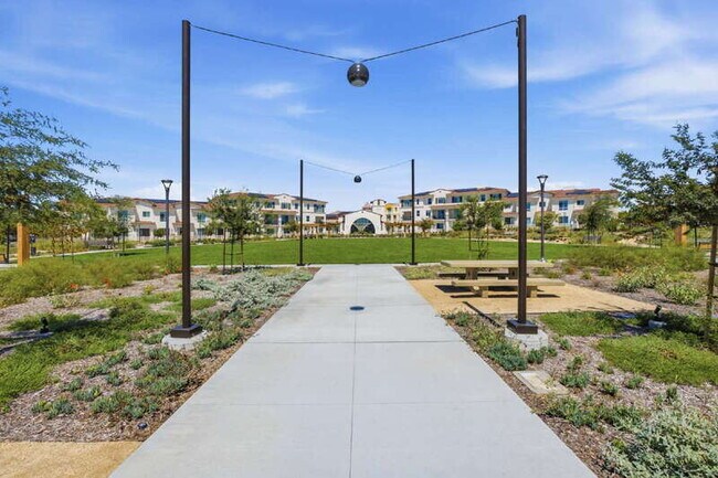 Building Photo - 1482 Franceschi Dr