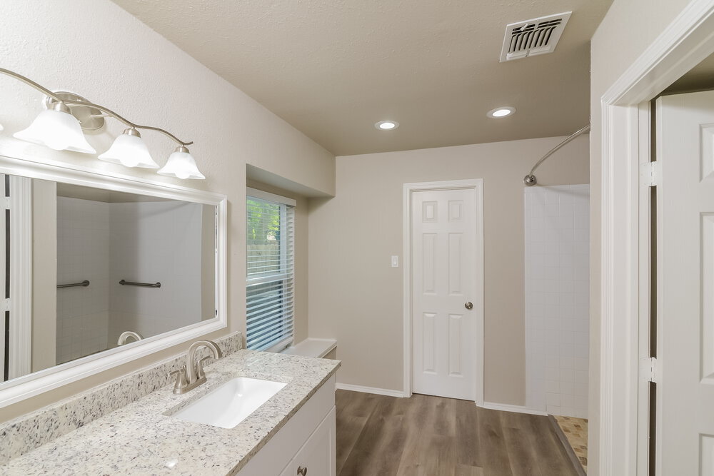 Building Photo - 9339 Autumn Sun