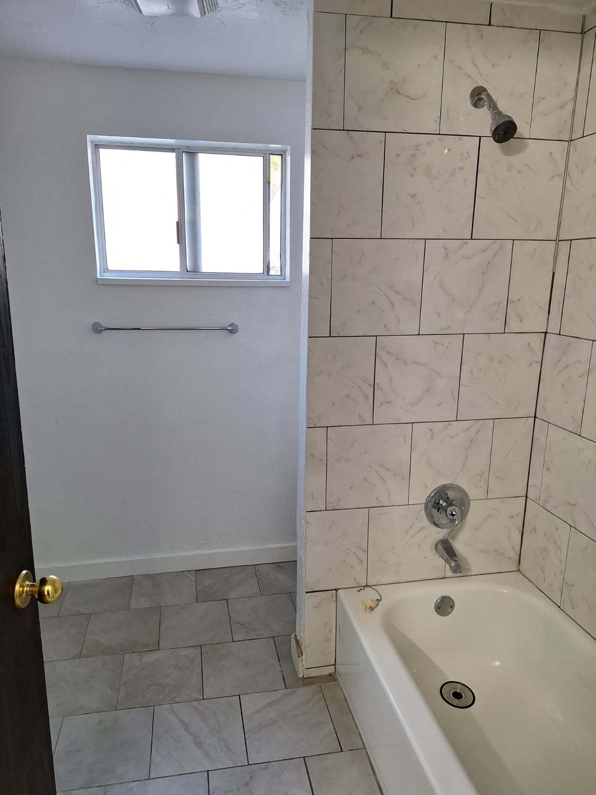 Building Photo - 1110 S Graff Cir