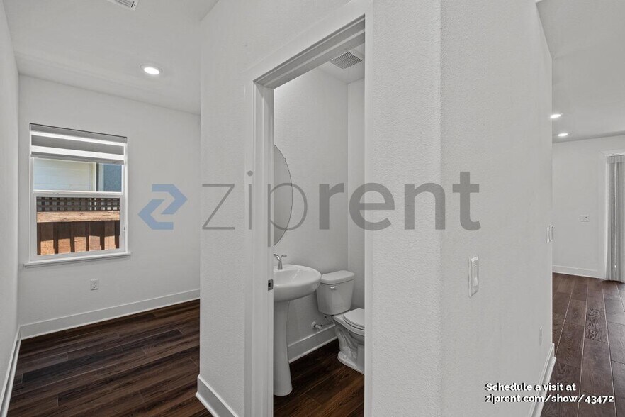 Building Photo - 2672 Goodland Ct