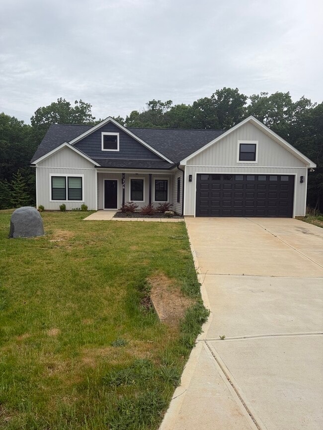 Building Photo - 226 Dunnbrook Dr