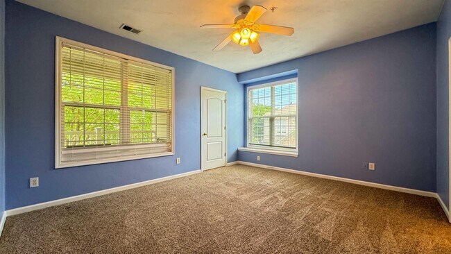 Building Photo - 1034 Grand Oak Ln