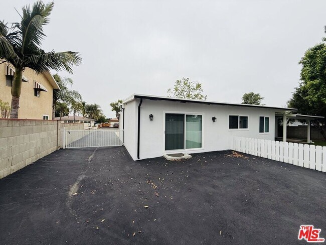 Building Photo - 13411 Wingo St