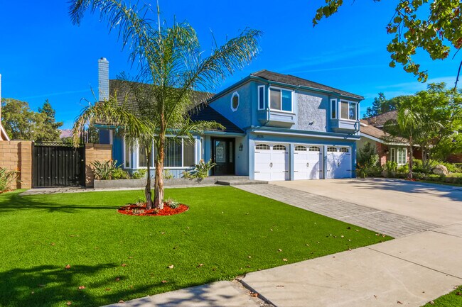 Front House - 21225 Nashville St