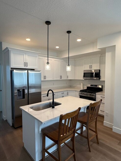 Building Photo - 144 E Abbeville Ct