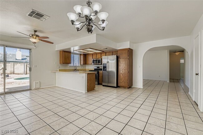 Building Photo - 710 Arrowhead Trail