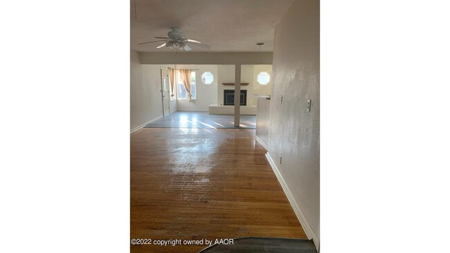 Building Photo - 3414 Meadow Dr
