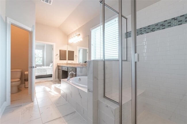 Building Photo - 16800 Broomweed Cove