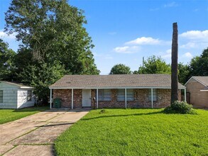 Building Photo - 5427 Willow Glen Dr
