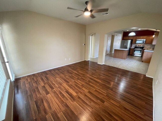 Building Photo - 3-Bedroom House for Rent in Killeen, TX