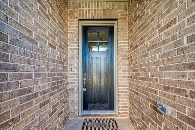 Building Photo - 4934 Finns Lndg St