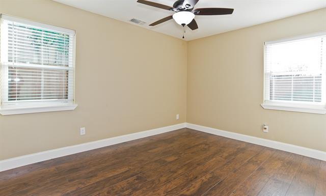 Building Photo - 8911 Angleton Pl