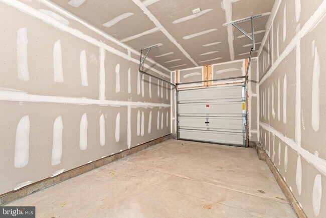 Building Photo - 126 Corolla Dr
