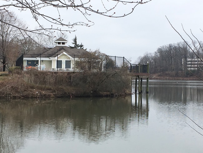 Building Photo - 7753 New Providence Dr
