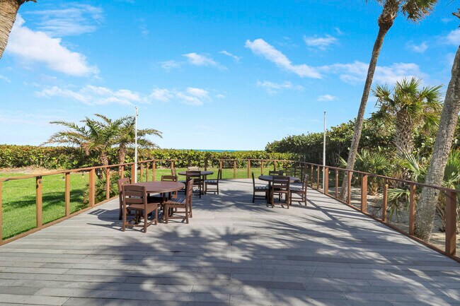 Building Photo - 4100 Jimmy Buffett Mem Hwy