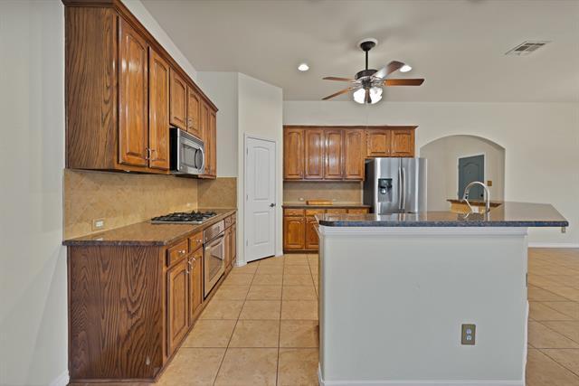 Building Photo - 9405 National Pines Dr