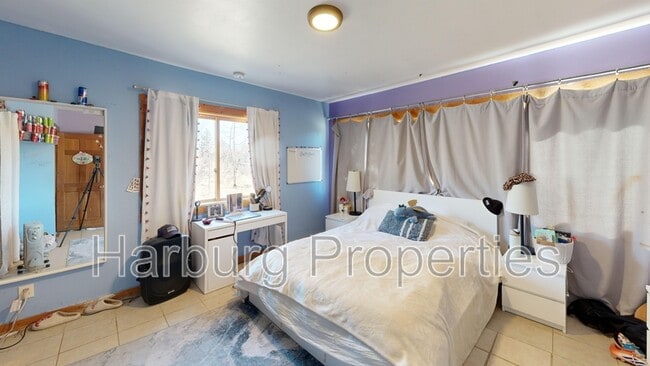 Building Photo - 3322 Ridge Rd