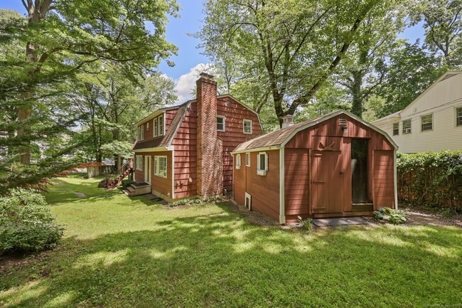 Building Photo - 21 Ferris Dr