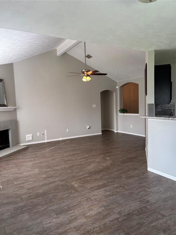 Building Photo - 1702 Oak Ridge Dr