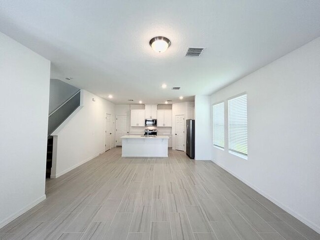 Building Photo - Brand New 3/2.5 Modern Home with a Loft an...