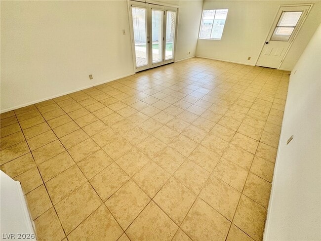 Building Photo - 2913 Colanthe Ave