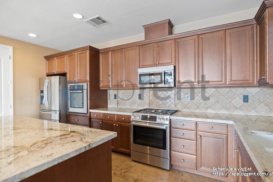 Building Photo - 3998 Chiavari Way