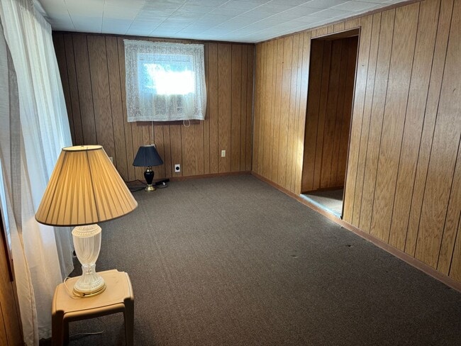 Building Photo - 3 Bedroom 1 Bath Home located in Greeneville, TN