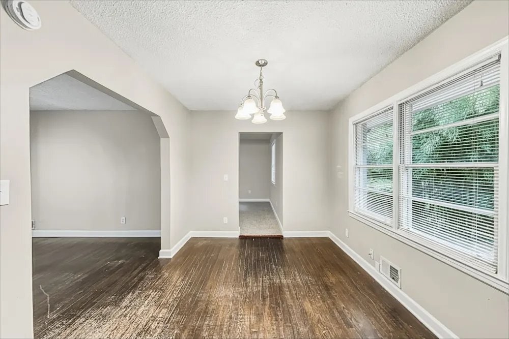 Building Photo - 2751 Flagstone Dr SE