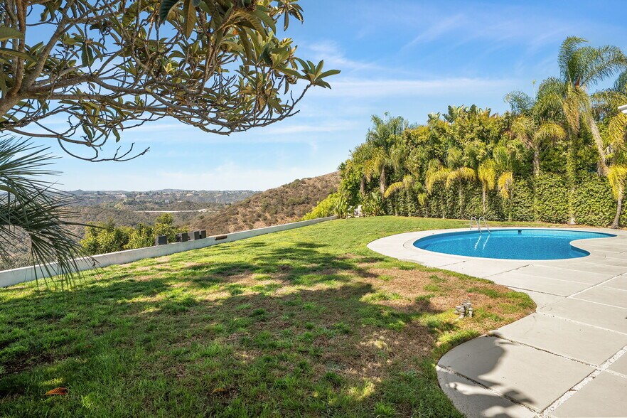 Building Photo - 1641 Tower Grove Dr