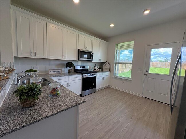 Building Photo - 15190 Cyn Rpds Rd